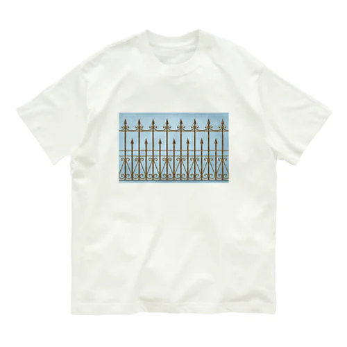 柵の向こう・平穏 Organic Cotton T-Shirt