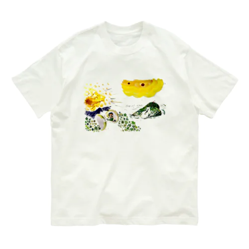 貝に籠って黒い靴下を編む少女 Organic Cotton T-Shirt