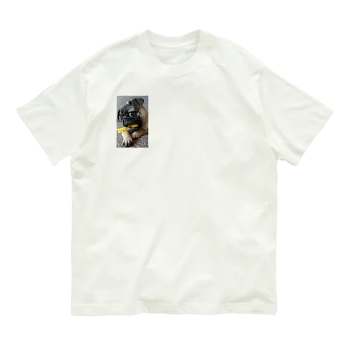 ソファーで遊ぶフォーンパグちゃん Organic Cotton T-Shirt