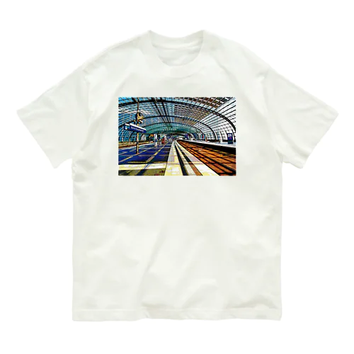 ドイツ ベルリン中央駅のホーム Organic Cotton T-Shirt