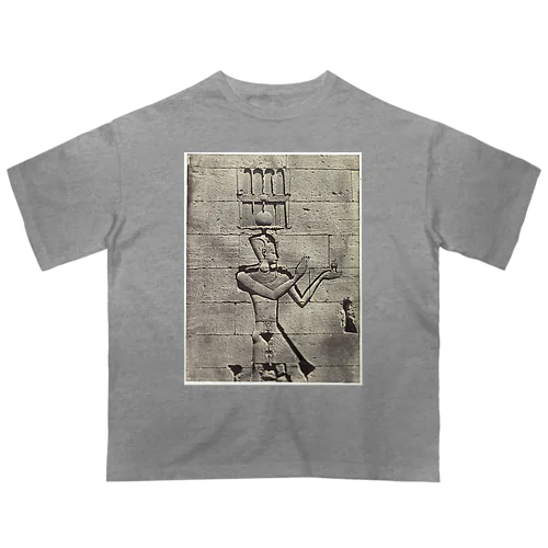 カラブシャ神殿の壁にあるファラオとしてのアウグストゥス皇帝のレリーフ オーバーサイズTシャツ