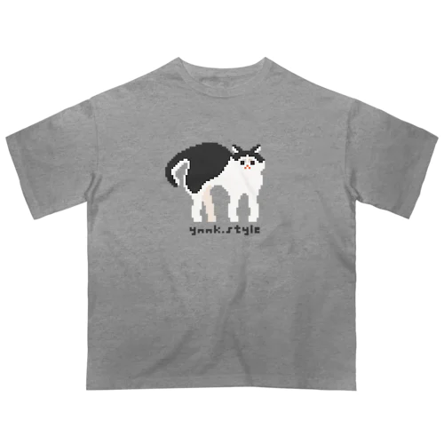 ハチワレねこ（やんのか） オーバーサイズTシャツ