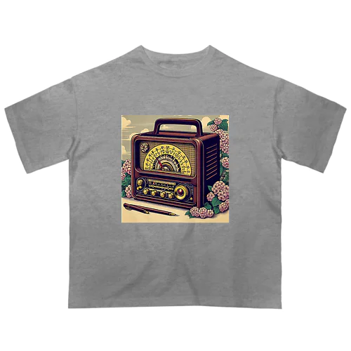 日本の風景:昔のラジオ、Japanese scenery:old radio Oversized T-Shirt