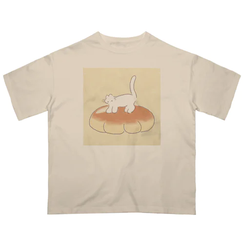 クリームパンとねこ Oversized T-Shirt