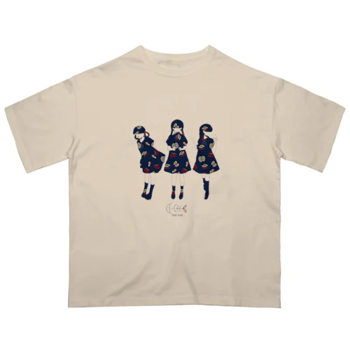 シルエットガール・アップル オーバーサイズTシャツ