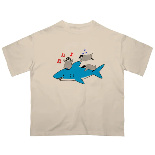 サメと戯れるペンギンズ オーバーサイズTシャツ