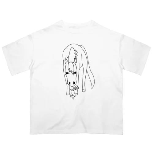 これ、あげるよー　byひよこ Oversized T-Shirt