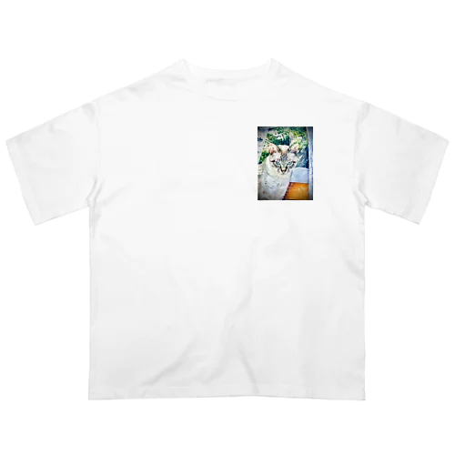 保護猫のカムイ君 Oversized T-Shirt