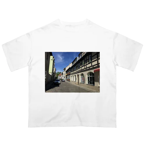 ヨーロッパの裏路地 オーバーサイズTシャツ
