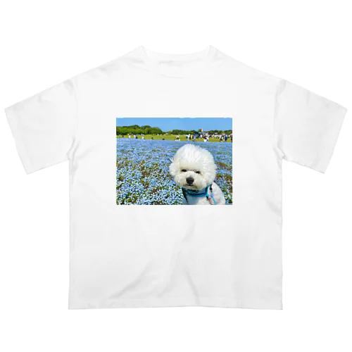 ビションフリーゼのセトくん　お花畑 オーバーサイズTシャツ