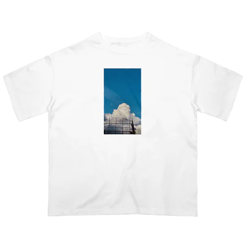 住宅街の夏空 Oversized T-Shirt