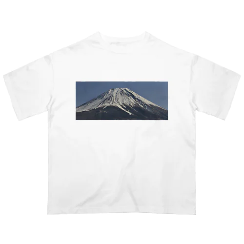 冠雪した富士山 Oversized T-Shirt