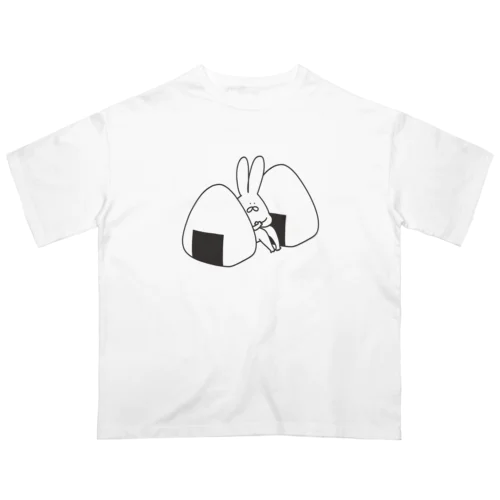 挟まれたうさぎ オーバーサイズTシャツ