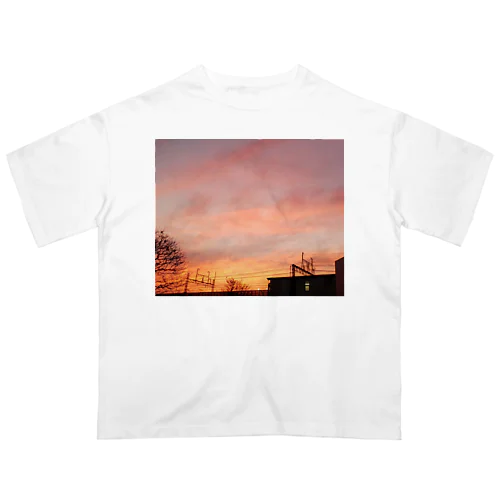 THE SKY IS THE LIMIT オーバーサイズTシャツ