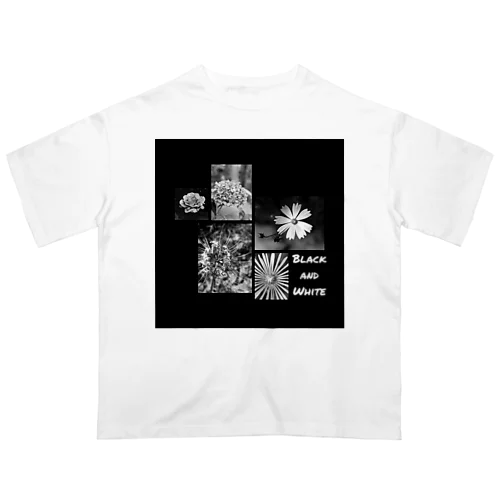 Black and White Flowers オーバーサイズTシャツ