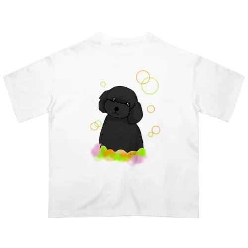 黒トイプードル　癒し犬 オーバーサイズTシャツ