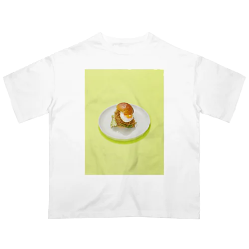 ヤキソババーガー Oversized T-Shirt