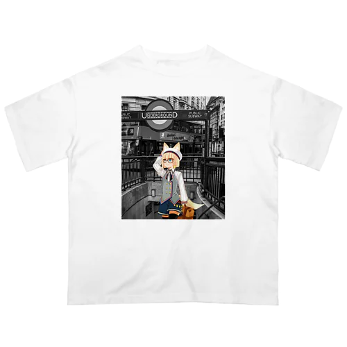 Exploring London with Tokikaze 2 (Mono) オーバーサイズTシャツ