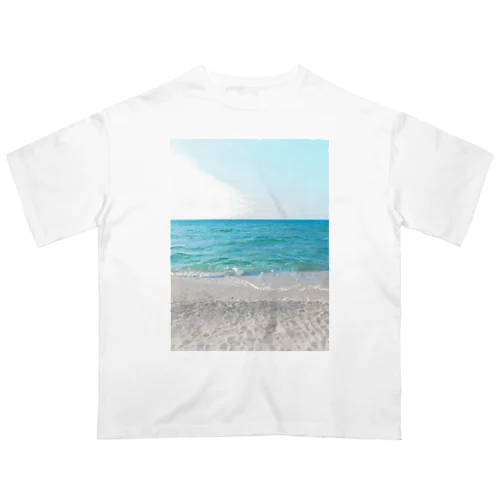 life is better at the beach Oversized T-Shirt