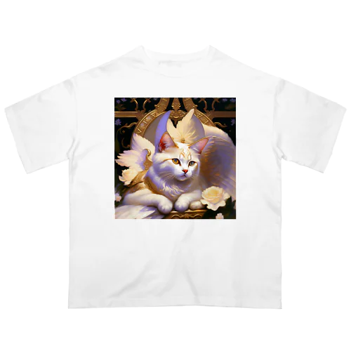 天国の王宮に座る猫 Oversized T-Shirt