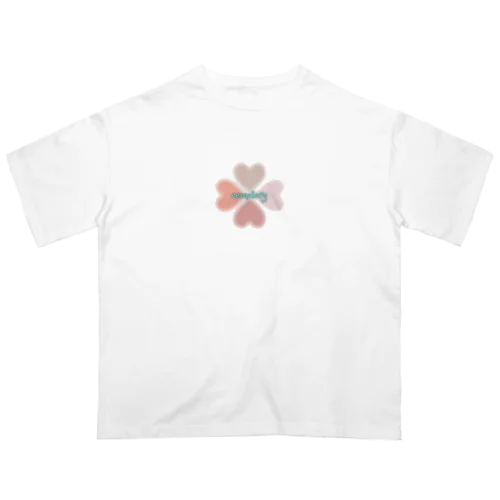 clover heart Oversized T-Shirt