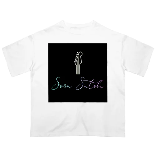 Sora Satoh ギターロゴグッズ Oversized T-Shirt