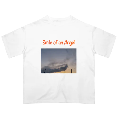 Smile of an Angel オーバーサイズTシャツ