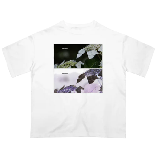 hydrangeas Oversized T-Shirt