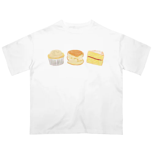 英国菓子② カップケーキ　スコーン　ビクトリアサンドウィッチ Oversized T-Shirt