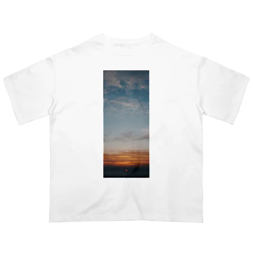 CinemaScope掛軸_002_空と雲と海に沈む太陽 オーバーサイズTシャツ