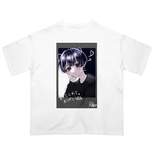 地下アイドルりく君 Oversized T-Shirt