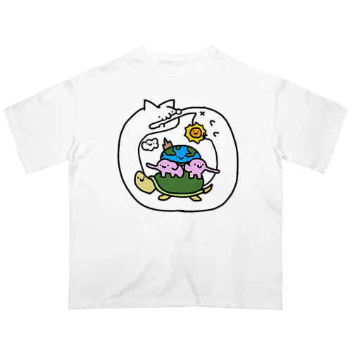 宇宙を支えるいもむしねこ Oversized T-Shirt