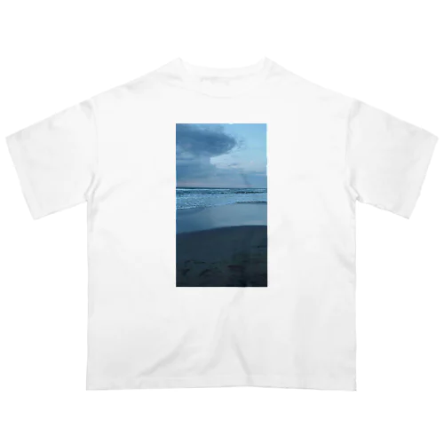 夏の九十九里浜　浜辺２ オーバーサイズTシャツ