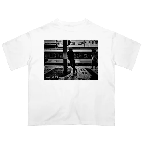 JAPAN monochrome Oversized T-Shirt