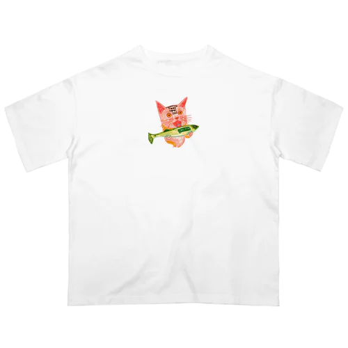 秋刀魚を美味しそうに食べる猫 オーバーサイズTシャツ