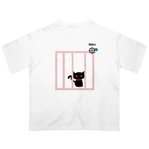magboxシリーズ　檻の中の黒猫 Oversized T-Shirt