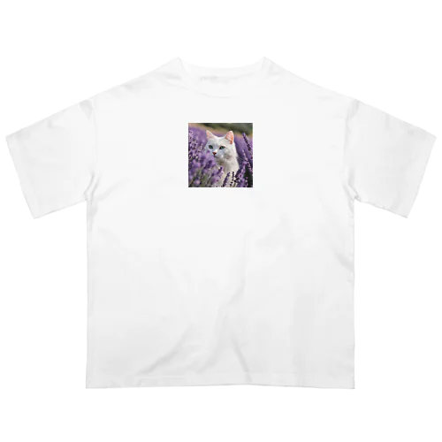 ラベンダー猫 Oversized T-Shirt