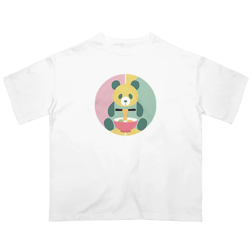 なにか食べてるパンダ オーバーサイズTシャツ