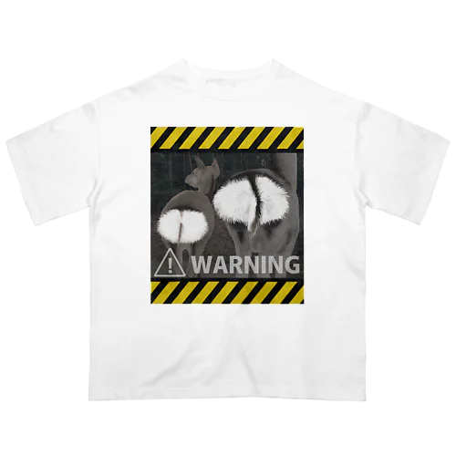 鹿　警戒モード Oversized T-Shirt