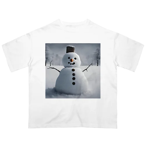 雪に佇む雪だるま オーバーサイズTシャツ