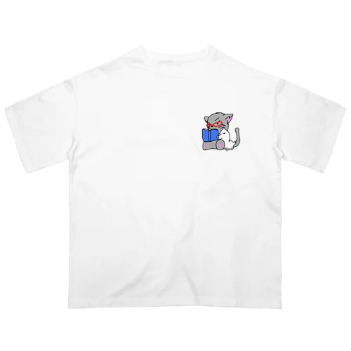 朗読猫 Oversized T-Shirt