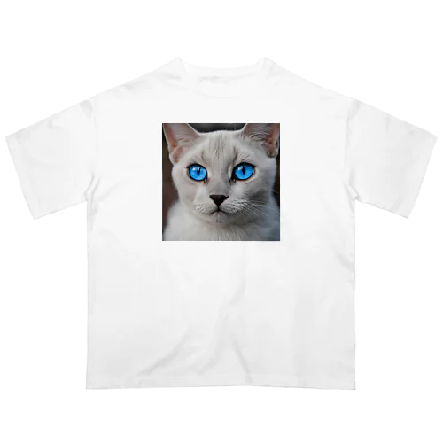 青目の猫 Oversized T-Shirt