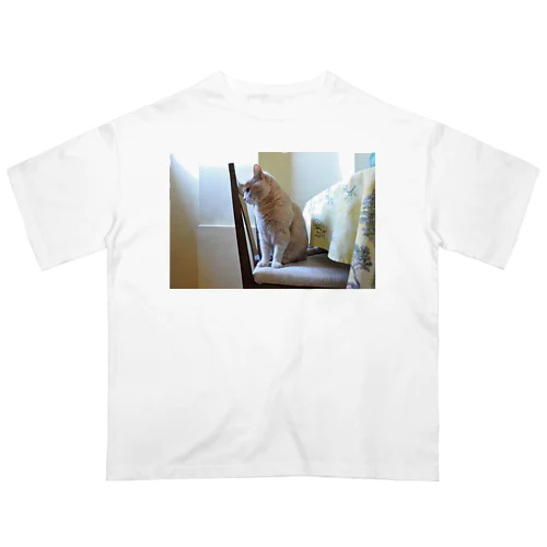 ねこかわたすかる9 Oversized T-Shirt