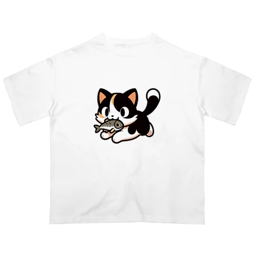 お魚くわえて走る猫です。 オーバーサイズTシャツ