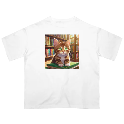 茶猫と図書室 Oversized T-Shirt