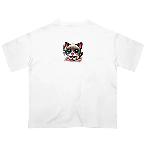 可愛いシャム猫 オーバーサイズTシャツ