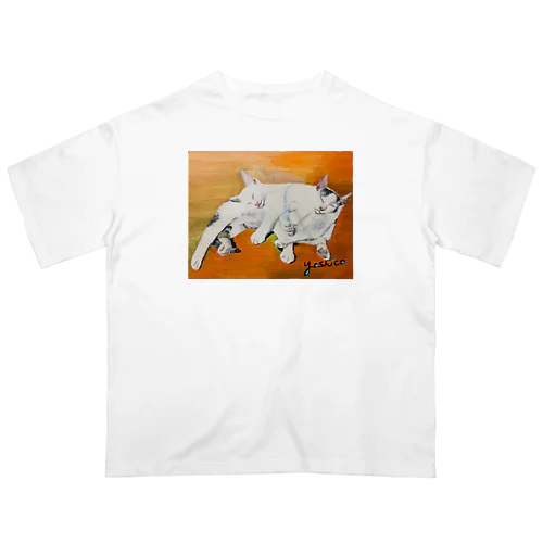 幸せな夢をみる仔猫たち・油絵 オーバーサイズTシャツ