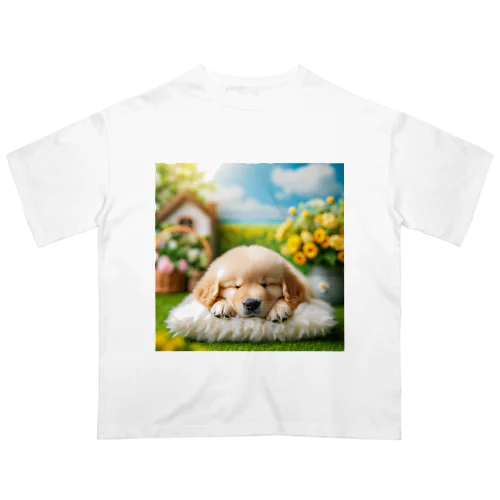 ゴールデンの子犬 Oversized T-Shirt