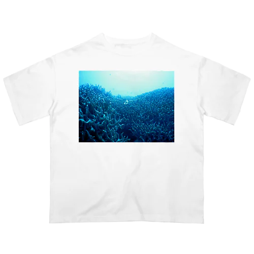 青い珊瑚礁 Oversized T-Shirt