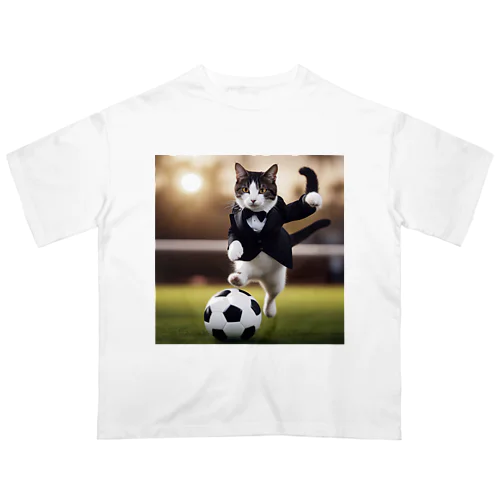 タキシード猫（サッカー） オーバーサイズTシャツ